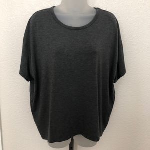 ATHLETA XL gray split back short sleeve active top
